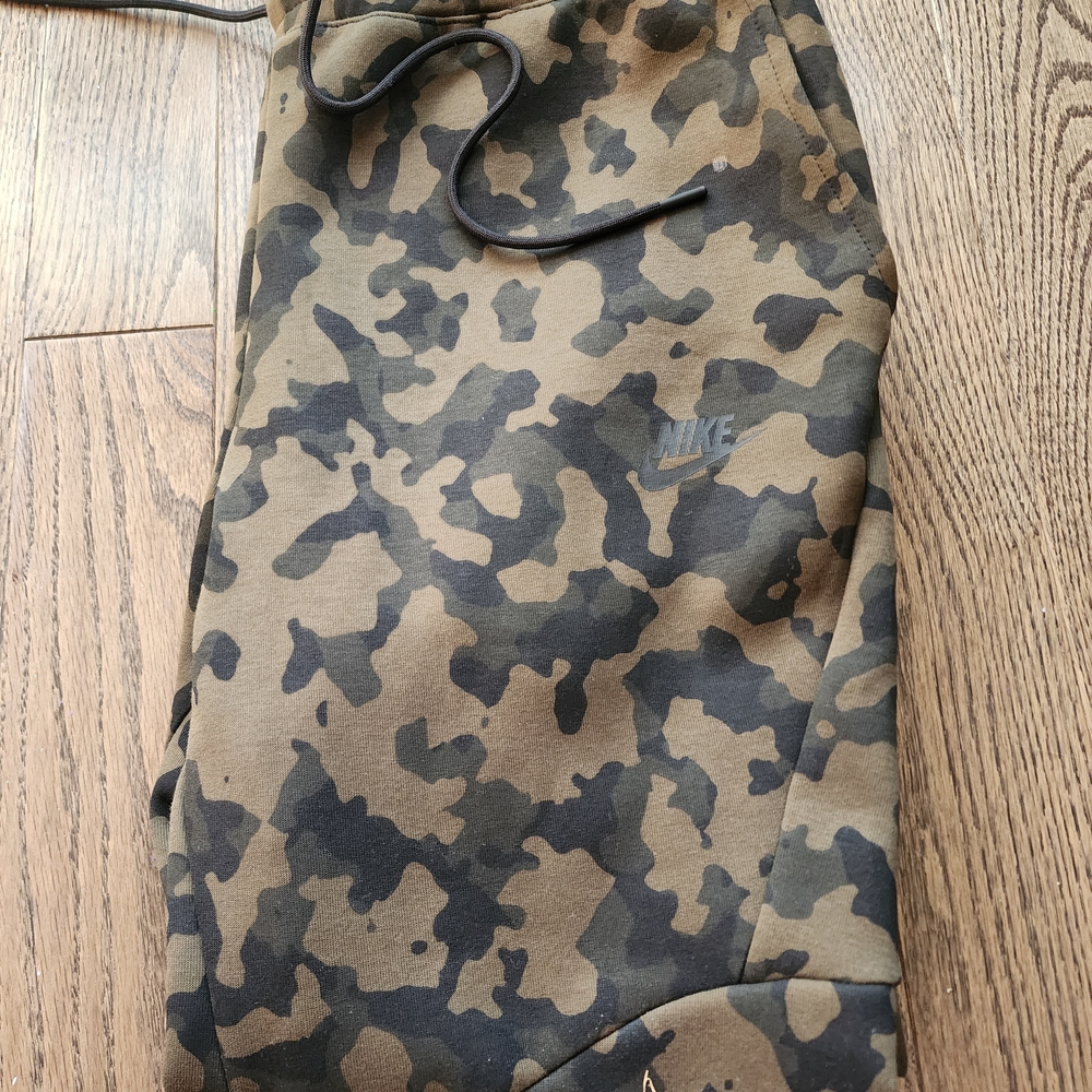 Nike Camo Joggers